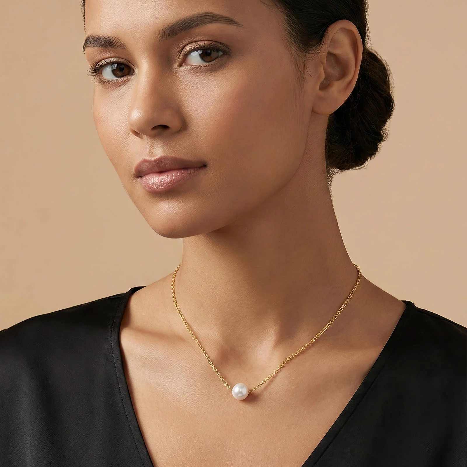 Collier Maillons Élégants Doré porté